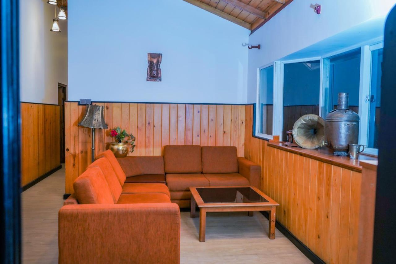 Hotel Blue Moon Residency Nuwara Eliya Exterior foto