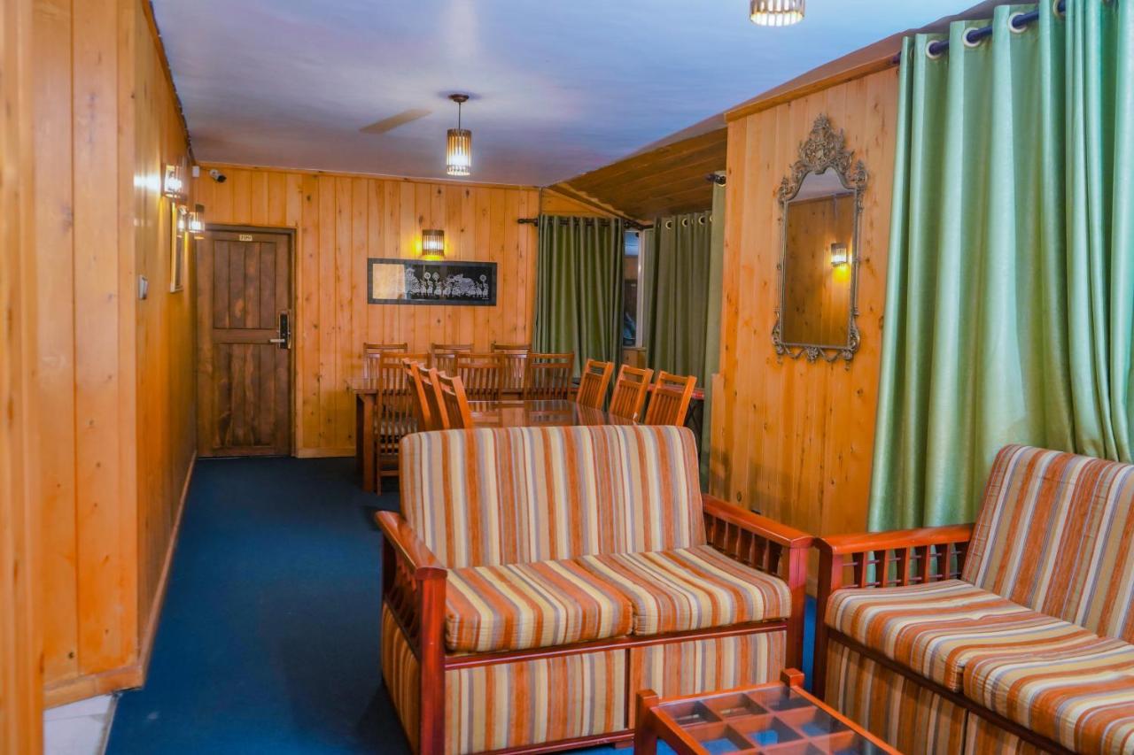 Hotel Blue Moon Residency Nuwara Eliya Exterior foto